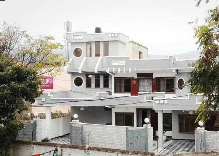 Tulip Guest House Abbottabad Exteriér fotografie