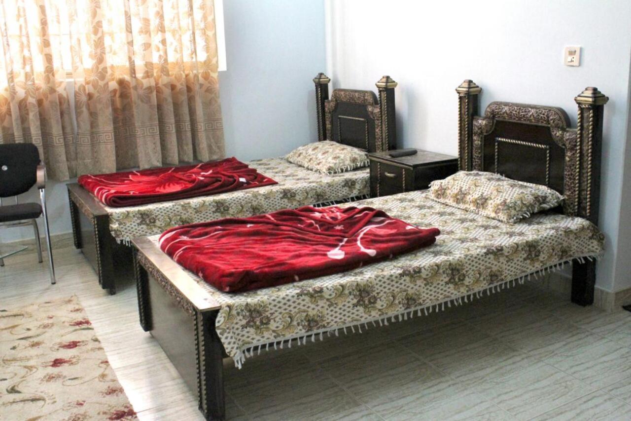 Tulip Guest House Abbottabad Exteriér fotografie